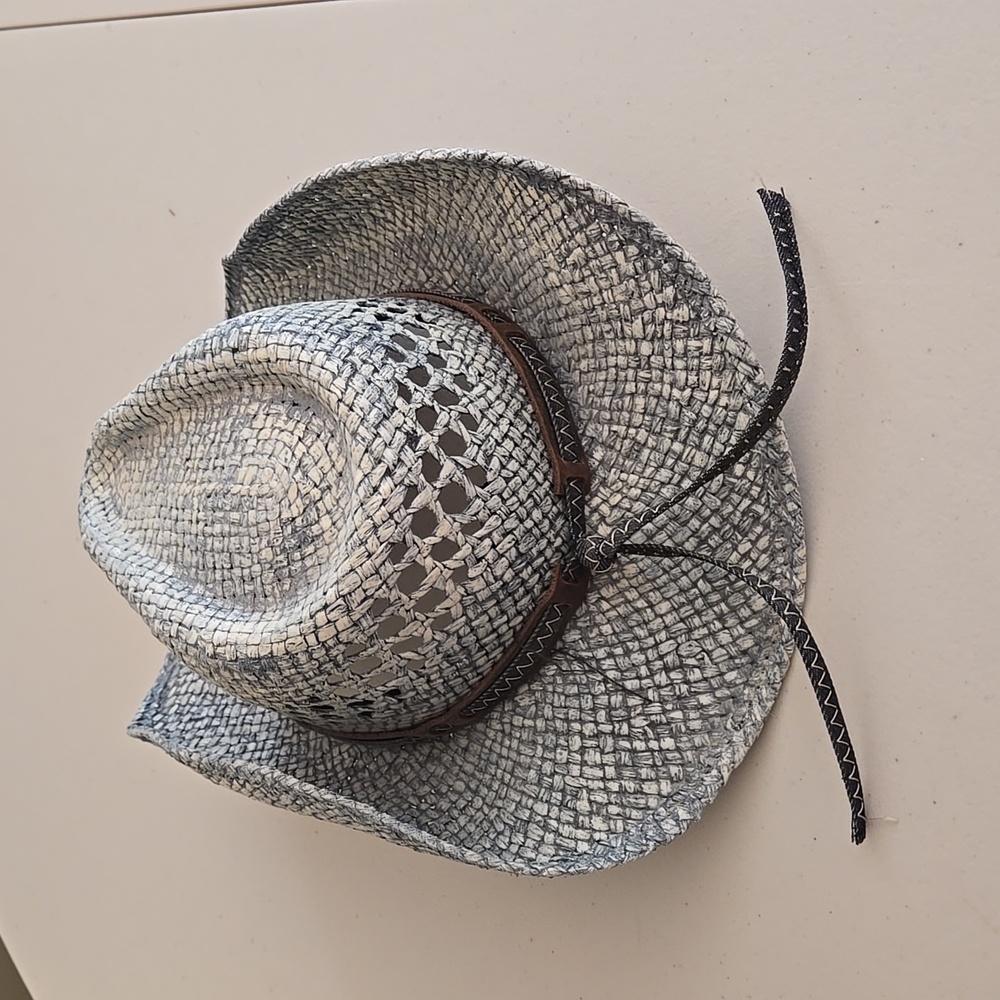 Cowboy hat - Picture 2 of 6